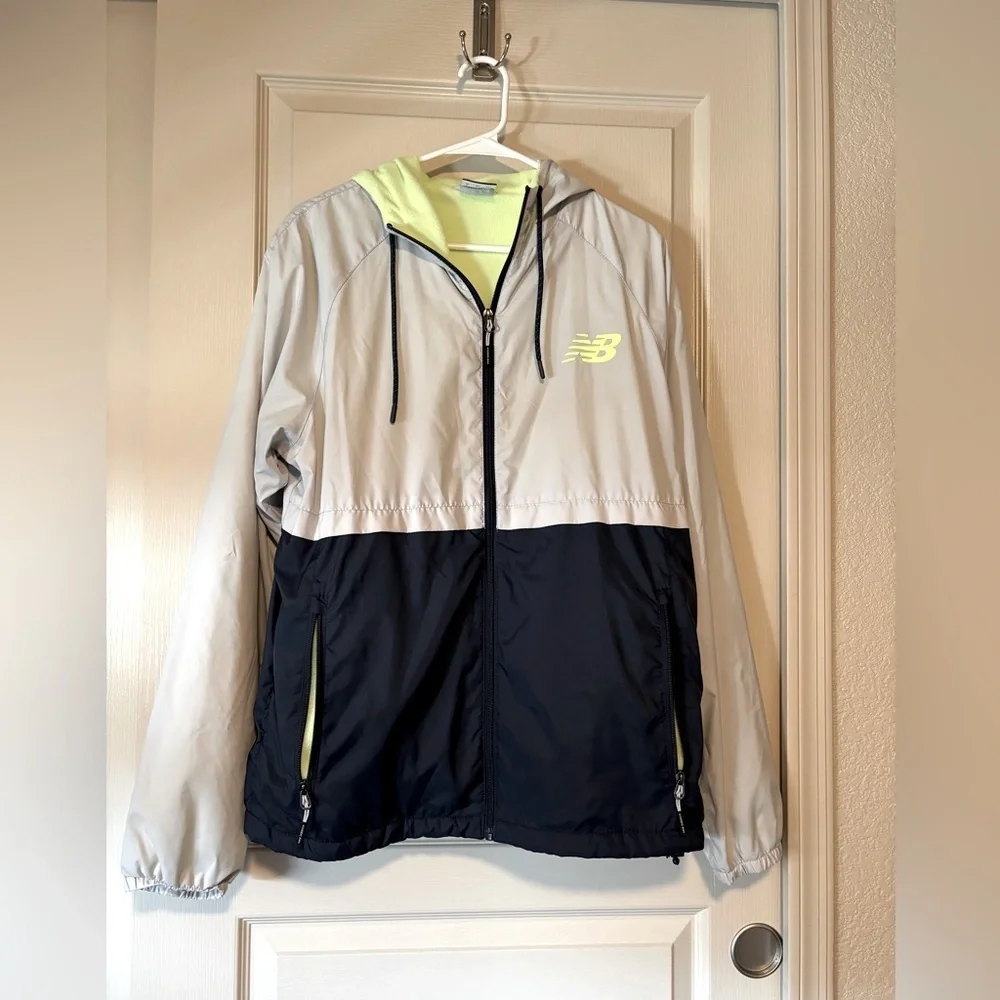 Men’s Size Small New Balance Lime Green Fleece Jacket
